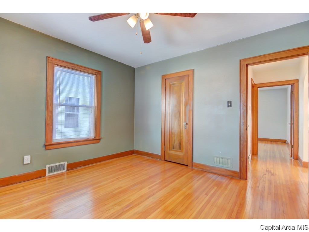 2052 North 5th Street Springfield, IL 62702 - Photo 18 of 36