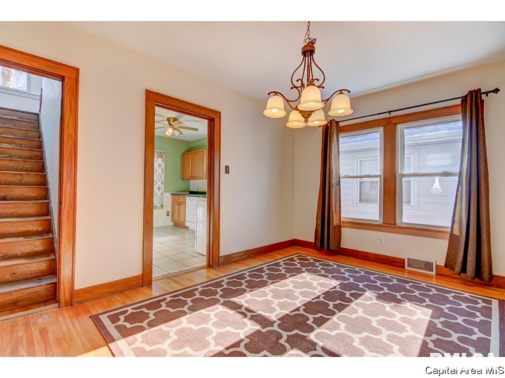 2052 North 5th Street Springfield, IL 62702 - Photo 7 of 36