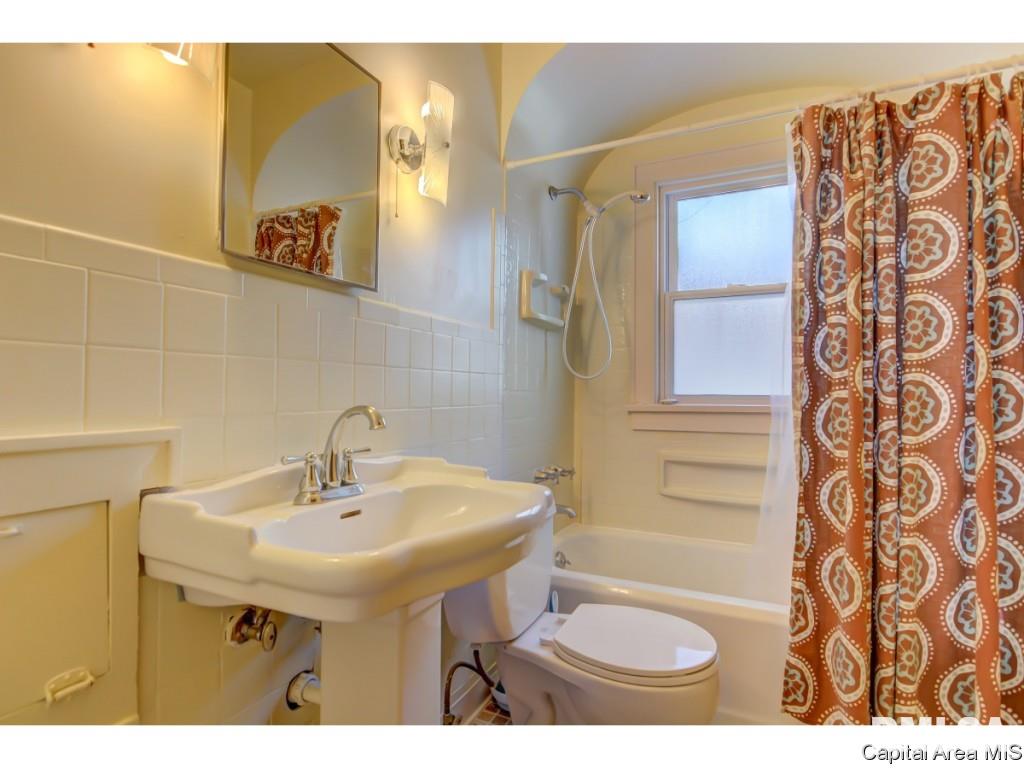 2052 North 5th Street Springfield, IL 62702 - Photo 9 of 36