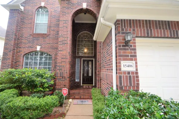 $2,450 | 15406 Amesbury Lane, Sugar Land, TX 77478