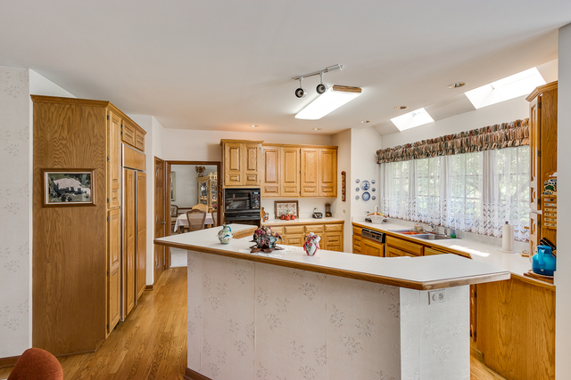 2905 Turnberry Road St. Charles, IL 60174 - Photo 13 of 34