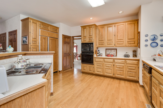 2905 Turnberry Road St. Charles, IL 60174 - Photo 15 of 34