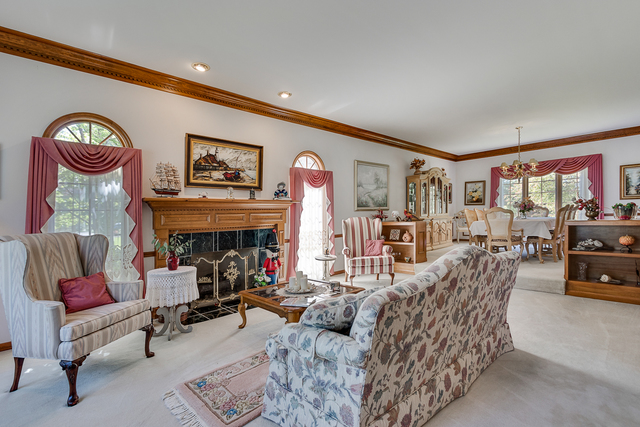 2905 Turnberry Road St. Charles, IL 60174 - Photo 9 of 34