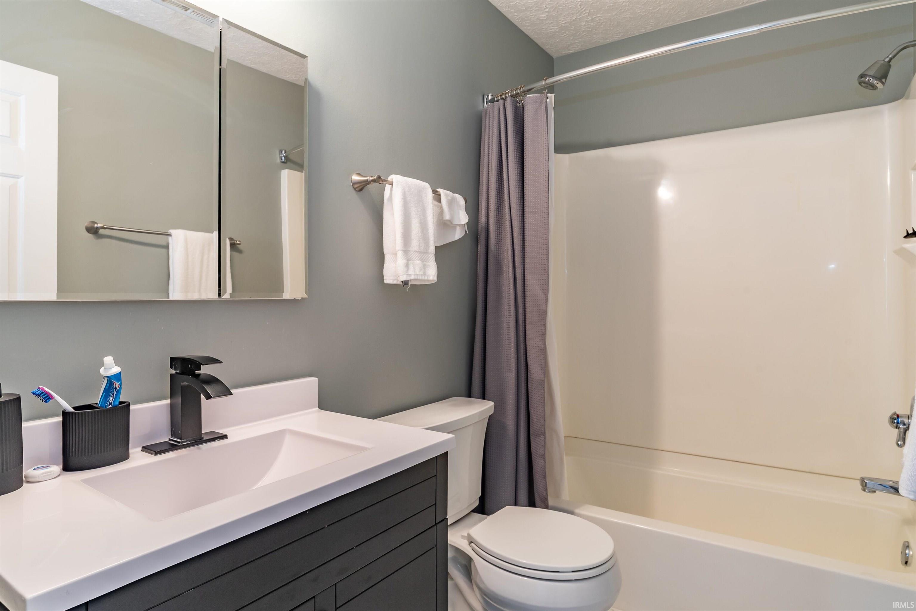 1407 Winfield Road Bloomington, IN 47401 - Photo 17 of 35