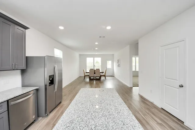 $2,350 | 26128 Brahman Drive, Magnolia, TX 77355