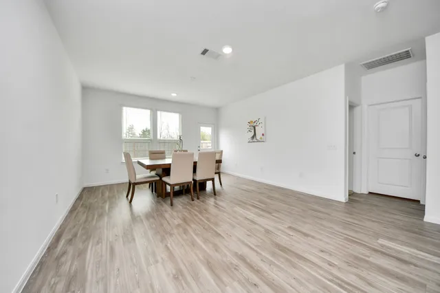 $2,350 | 26128 Brahman Drive, Magnolia, TX 77355