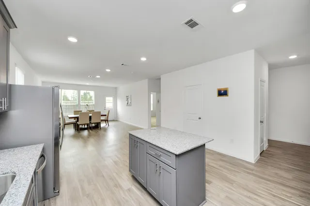 $2,350 | 26128 Brahman Drive, Magnolia, TX 77355