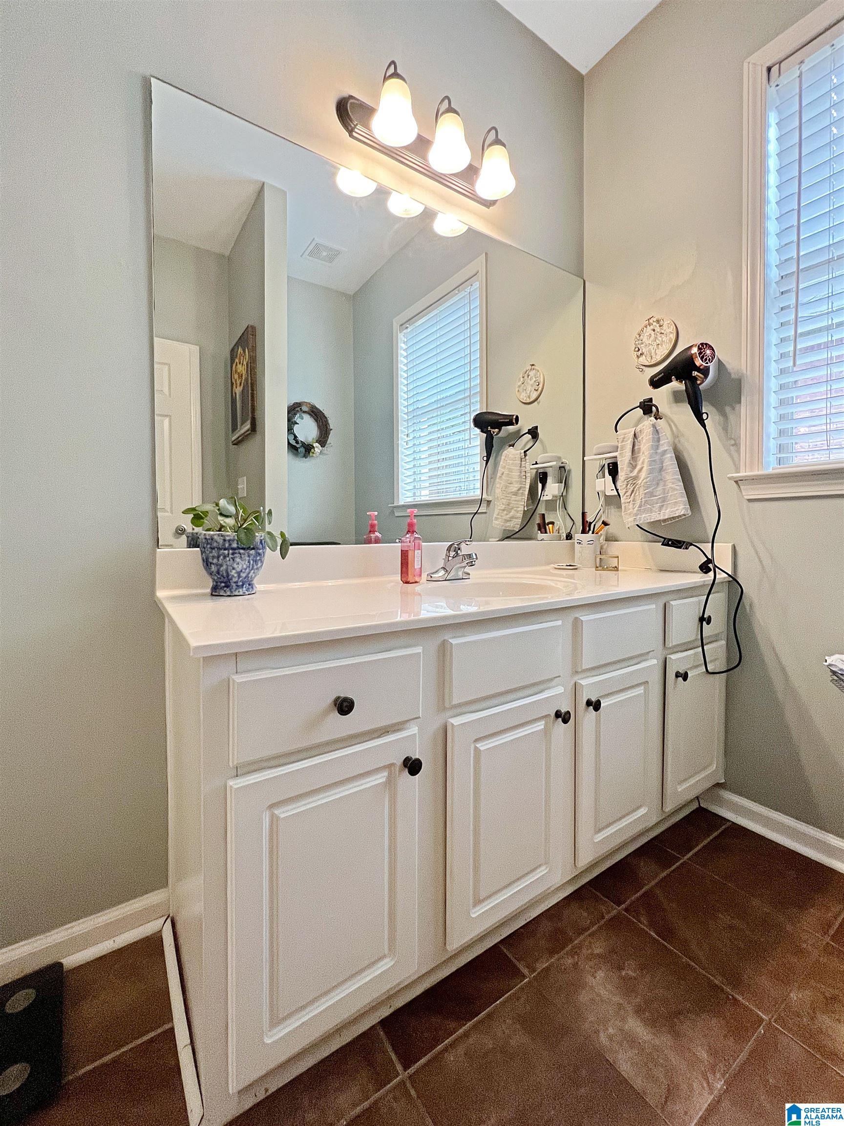 2040 Tudor Lane Moody, AL 35004 - Photo 13 of 18