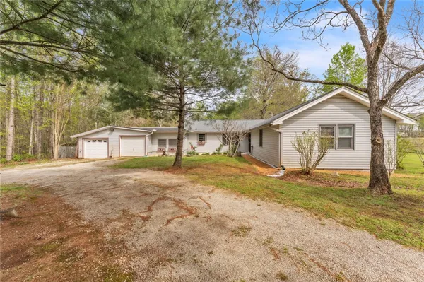 $330,000 | 466 Whetstone Road, Mountain Rest, SC 29664
