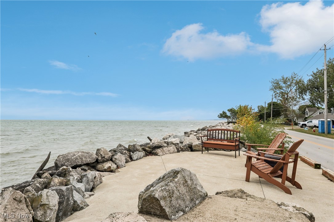 337 Cedar Point Road Sandusky, OH 44870 - Photo 43 of 50 Water view