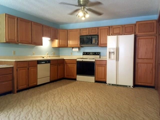 320 Augusta Road, Unit 2 Winslow, ME 04901 - Photo 2 of 20 Kitchen