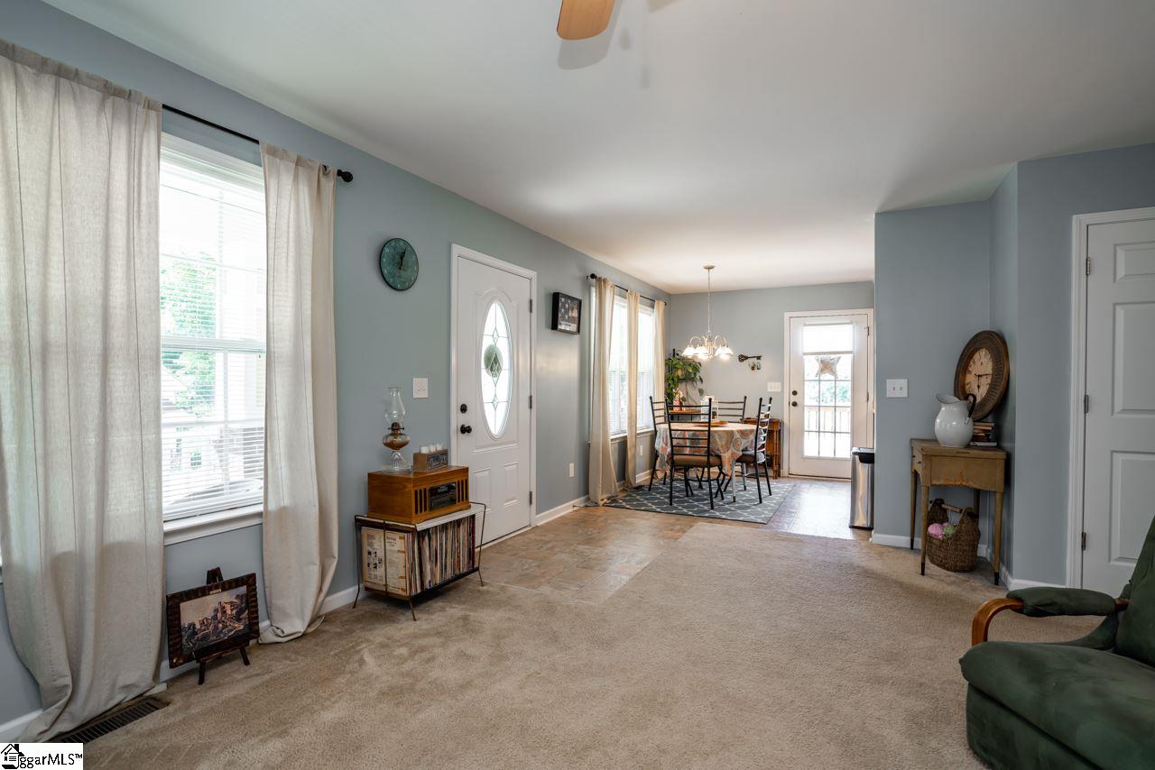 116 4th Street Fountain Inn, SC 29644 - Photo 8 of 26