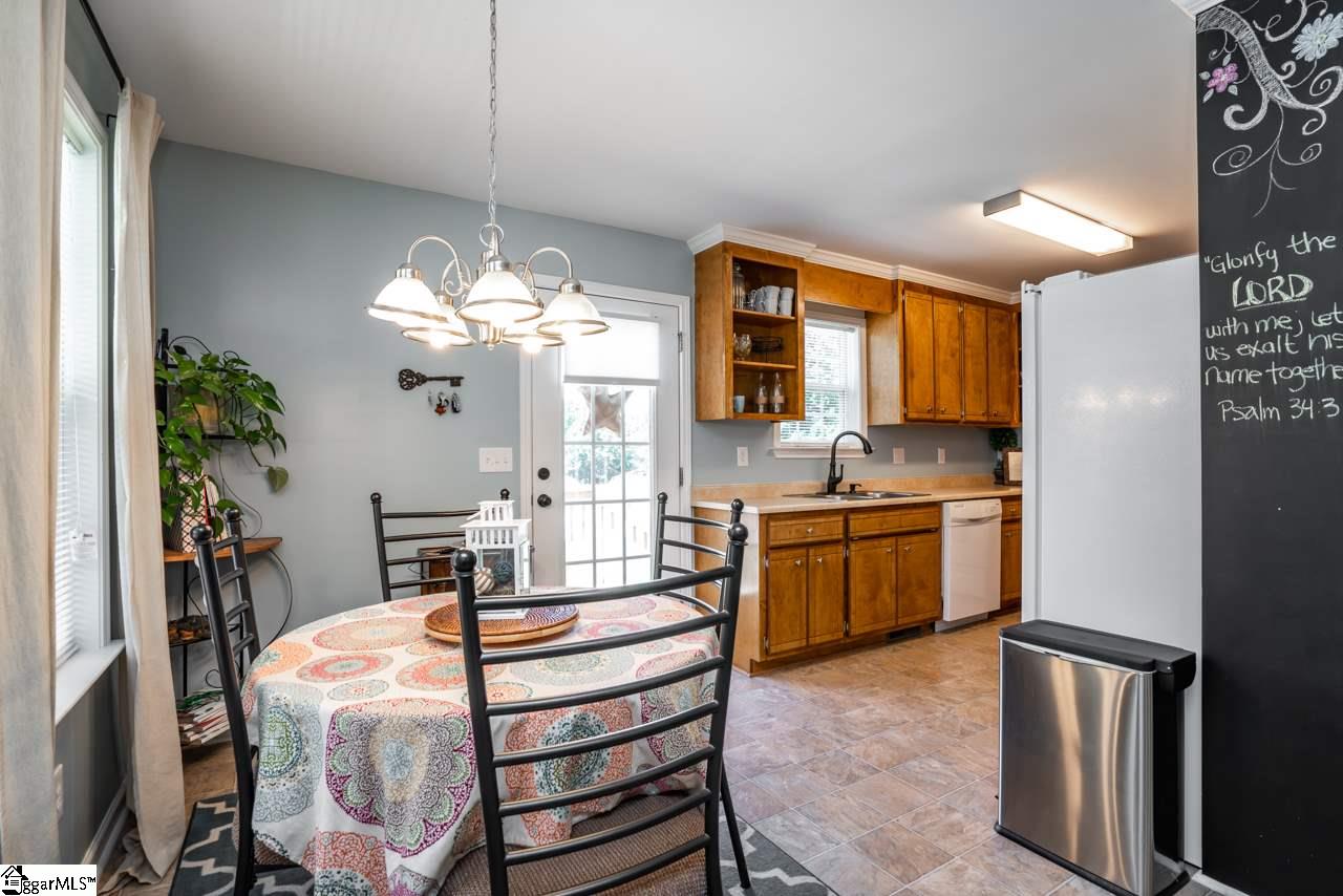 116 4th Street Fountain Inn, SC 29644 - Photo 10 of 26