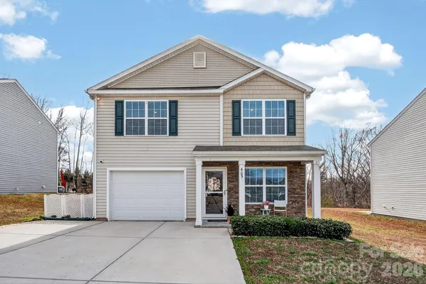 $365,000 | 405 Bennington Drive, Stanley, NC 28164