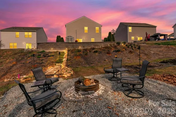 $365,000 | 405 Bennington Drive, Stanley, NC 28164