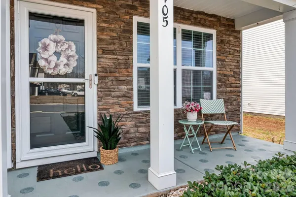 $365,000 | 405 Bennington Drive, Stanley, NC 28164