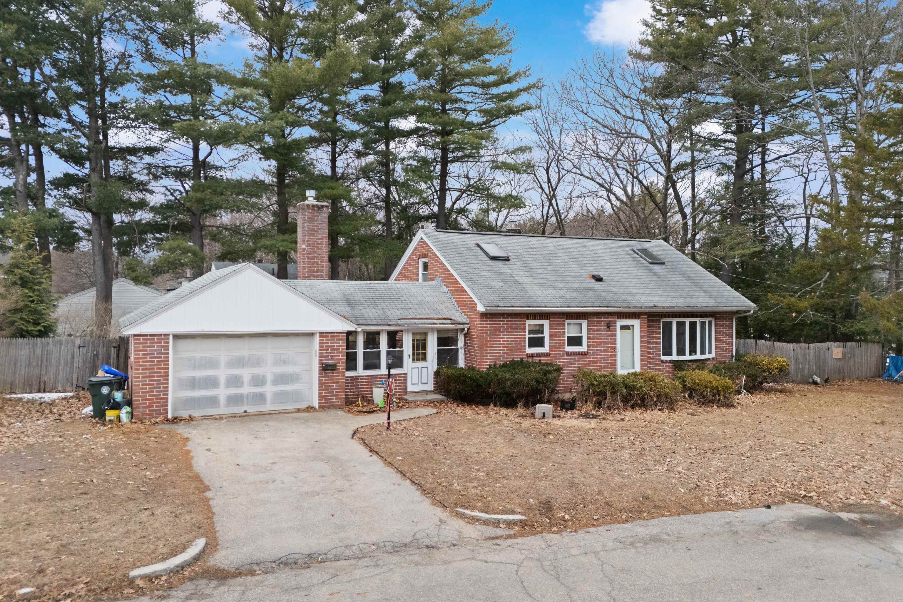 222 Biron Street Manchester, NH 03102 - Photo 2 of 51