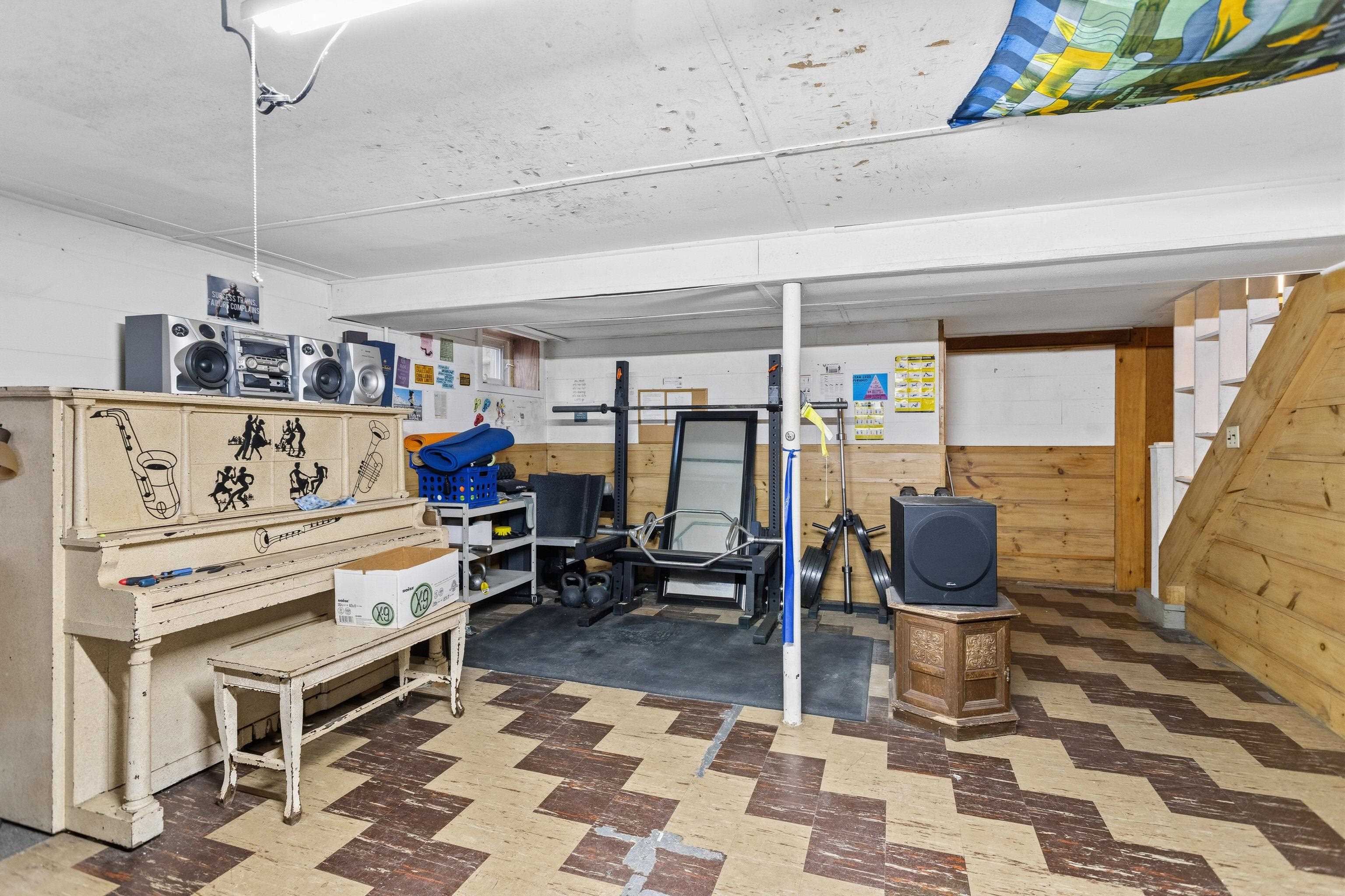 222 Biron Street Manchester, NH 03102 - Photo 38 of 51