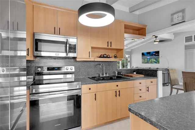 $849,000 | 2430 Key Largo Lane, Fort Lauderdale, FL 33312