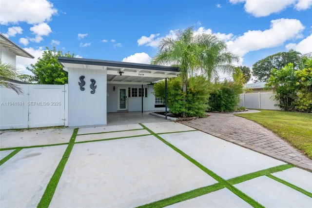 $849,000 | 2430 Key Largo Lane, Fort Lauderdale, FL 33312