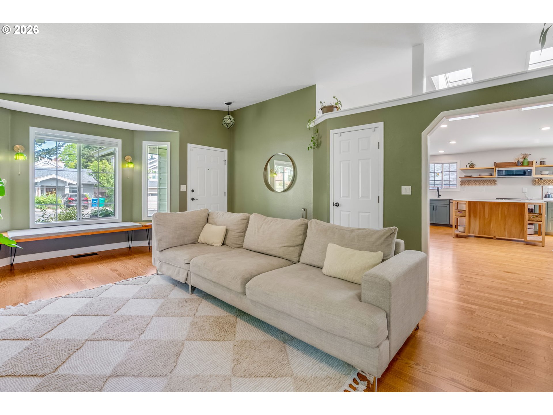 1634 Southwest Spring Garden Street Portland, OR 97219 - Photo 3 of 45 Gallery Image 3