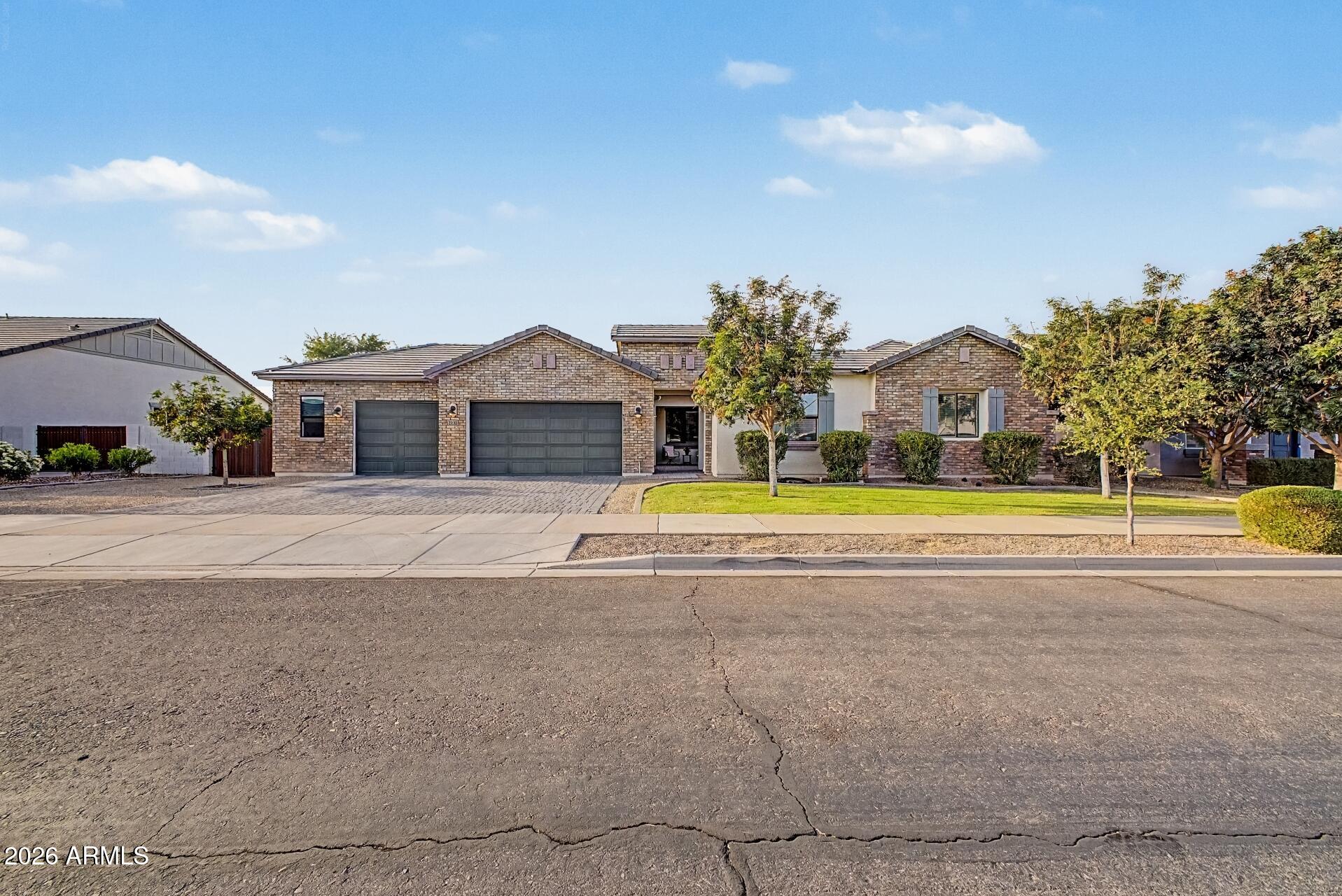 21530 East Russet Road Queen Creek, AZ 85142 - Photo 10 of 76