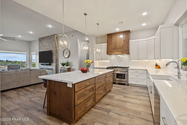 $1,000,000 | 1206 Cloud Cliff Pass, Prescott Valley, AZ 86314