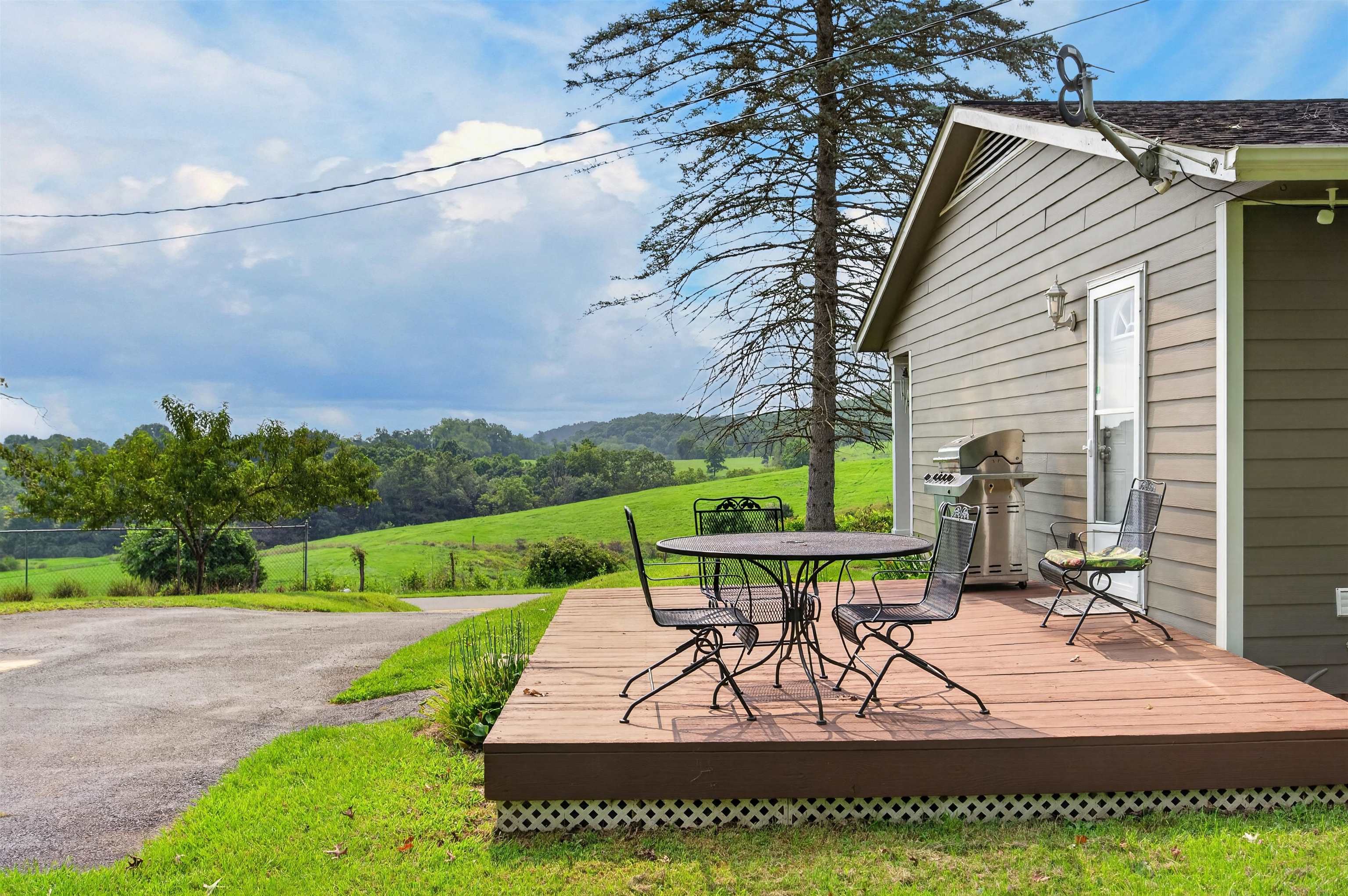 867 Switchback Road Christiansburg, VA 24073 - Photo 35 of 64 Gallery Image 35