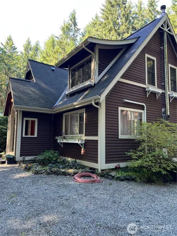 $3,800 | 5261 Rose Avenue Northeast, Bainbridge Island, WA 98110