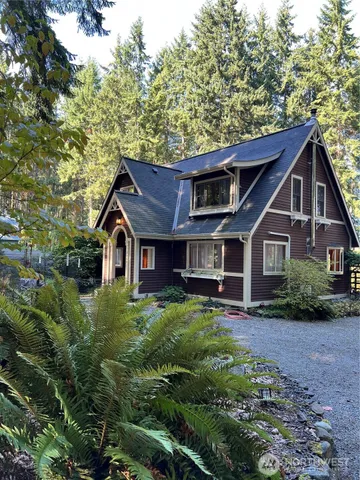 $3,800 | 5261 Rose Avenue Northeast, Bainbridge Island, WA 98110