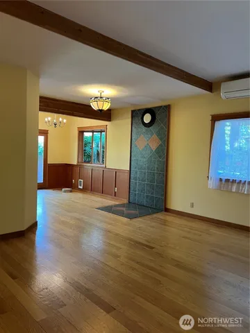 $3,800 | 5261 Rose Avenue Northeast, Bainbridge Island, WA 98110