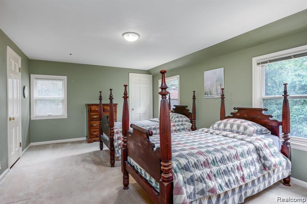31241 Lahser Road Beverly Hills, MI 48025 - Photo 34 of 65