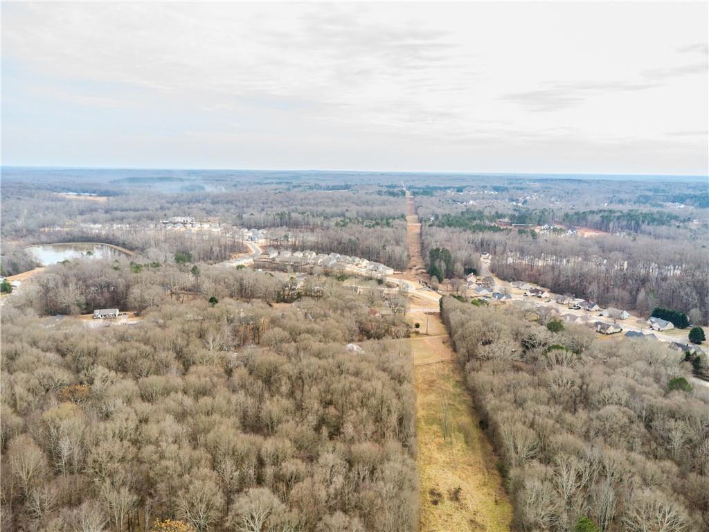 325 Peachtree Road Jefferson, GA 30549 - Photo 7 of 10 a view of a sky view of house