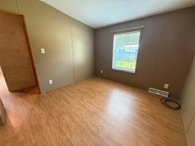 $72,999 | 185 Riverbend Way, Woodstock, VT 05091