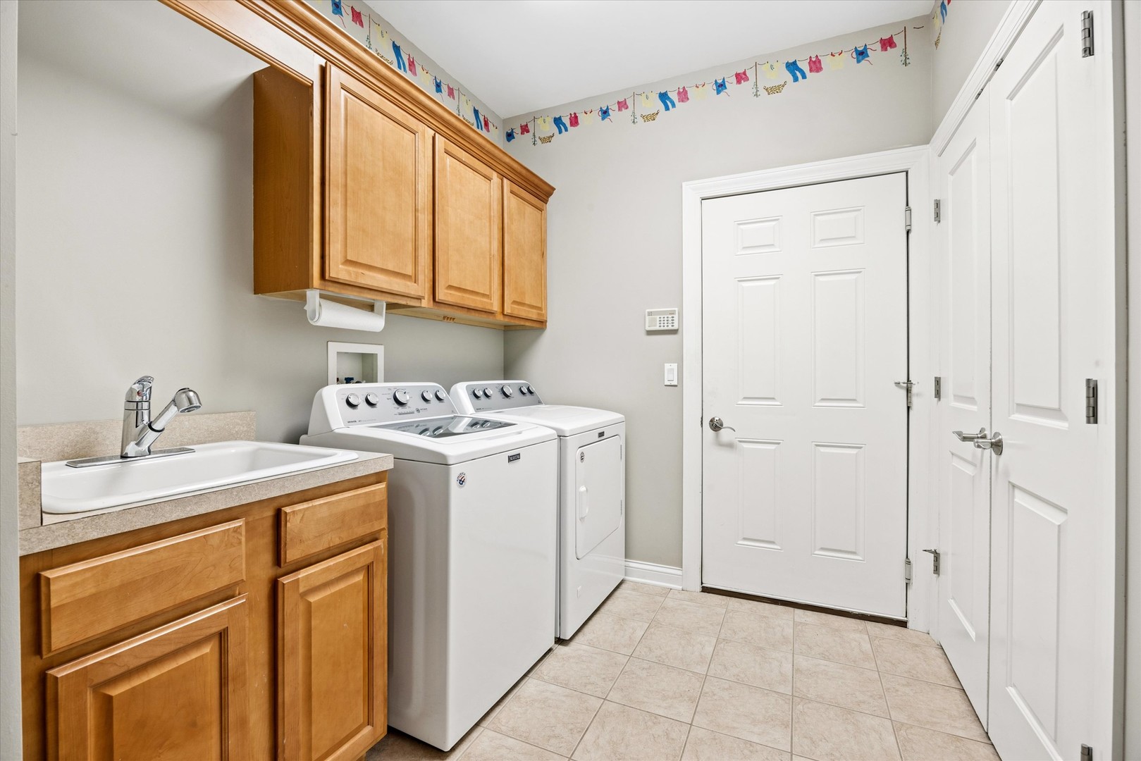 4124 Champion Road Naperville, IL 60564 - Photo 23 of 38