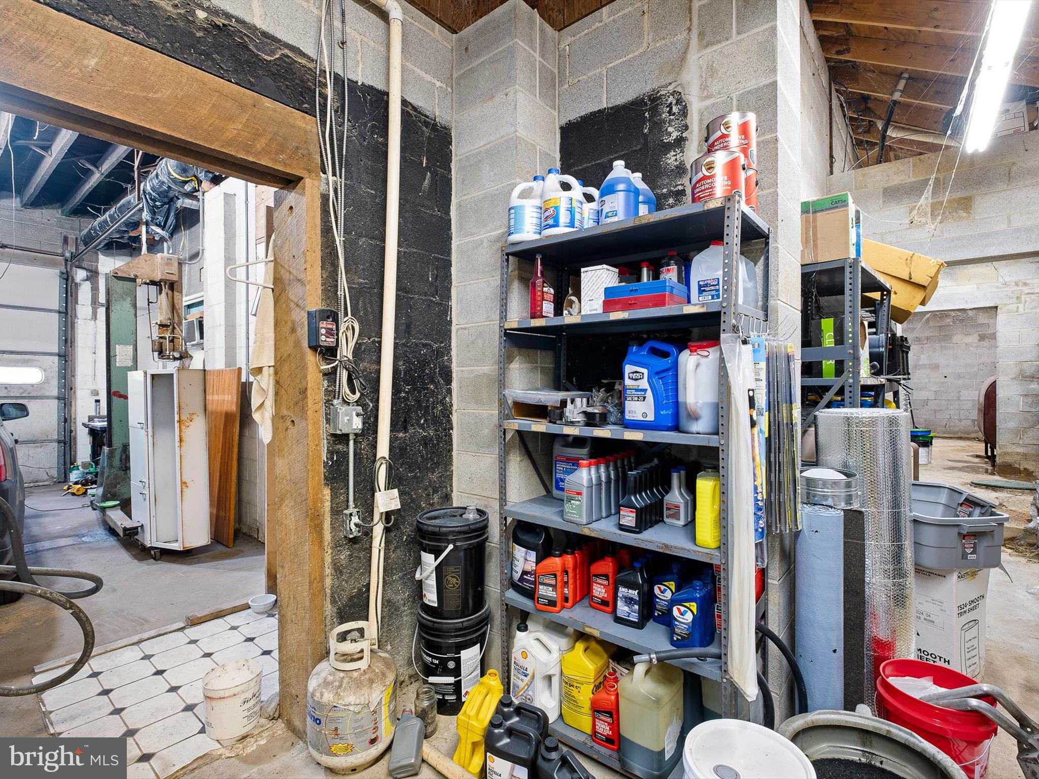 2913 Creek Road Hockessin, DE 19707 - Photo 26 of 39 a outdoor living space with furniture and a flat screen tv