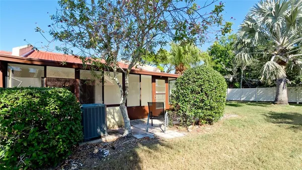 $219,999 | 1225 56th Street West, Bradenton, FL 34209