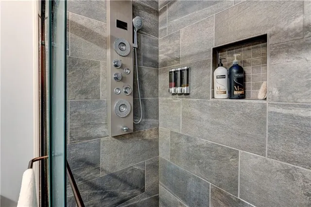 $339,900 | 11104 East 83rd Terrace, Raytown, MO 64138