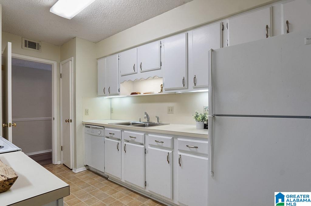 604 Running Brook Road, Unit 604 Birmingham, AL 35226 - Photo 21 of 53