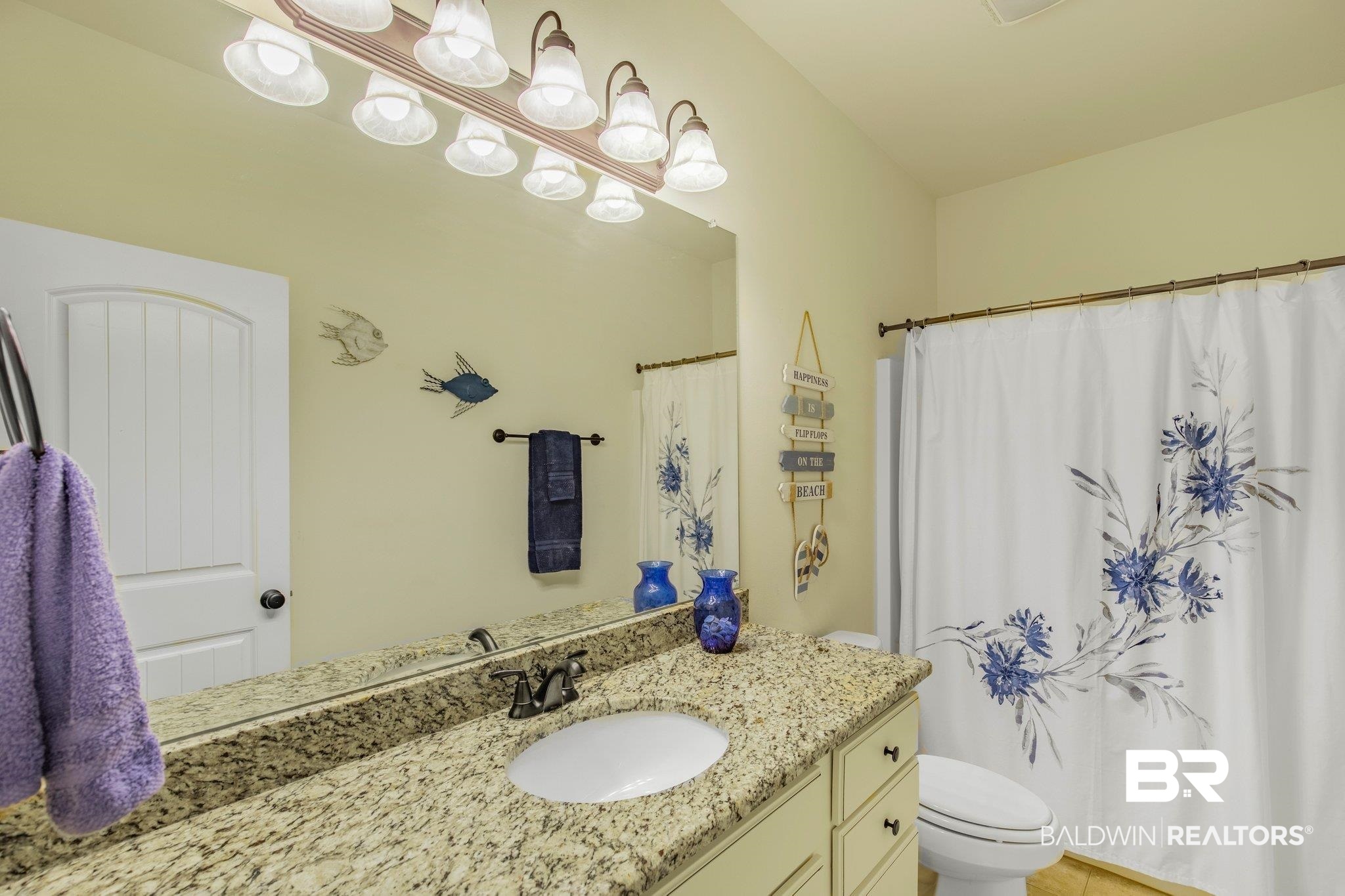 589 Turquoise Drive Fairhope, AL 36532 - Photo 21 of 34 Bathroom 2