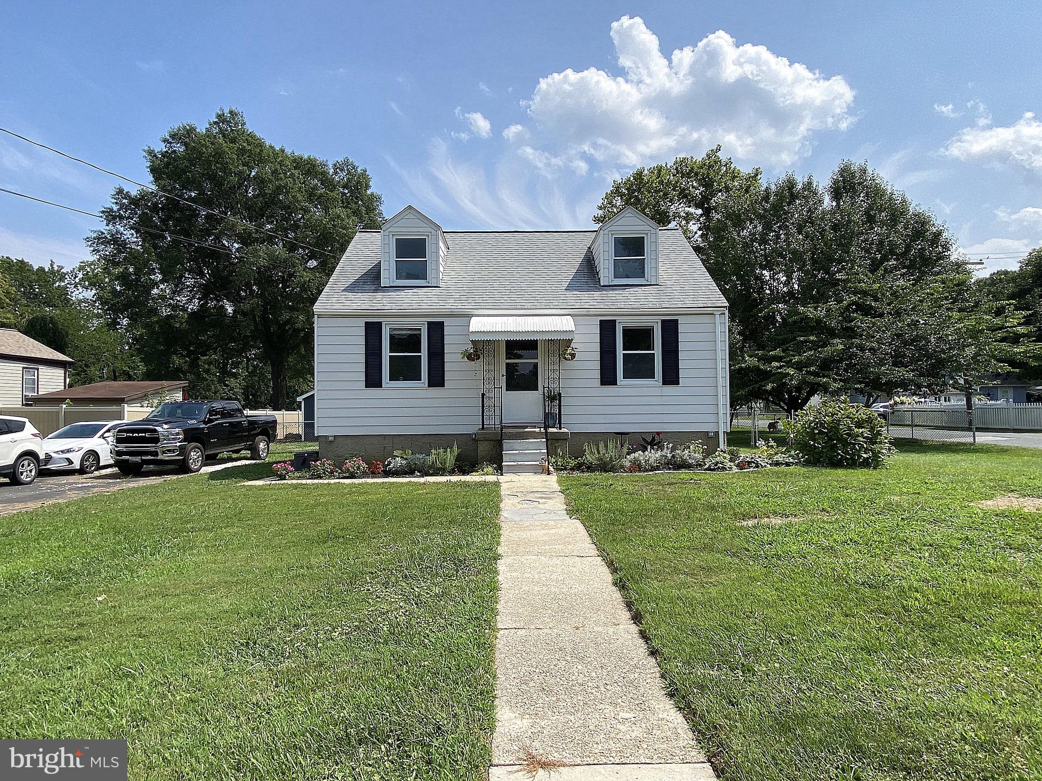 2201 Middleborough Road Essex, MD 21221 - Photo 4 of 77 Gallery Image 4