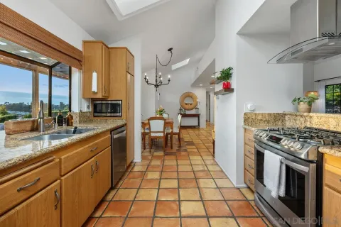 $1,200,000 | 1830 Lucerne Circle, San Marcos, CA 92078