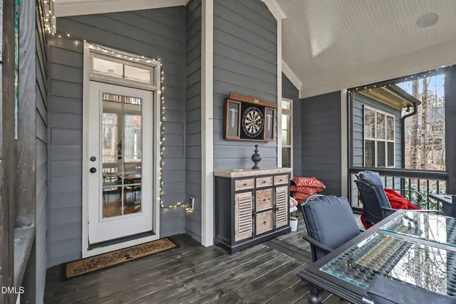 a view of walk in closet