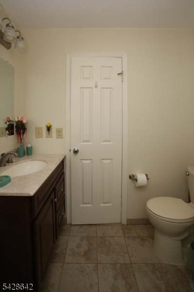 90 Frogtown Road Dover, NJ 07801 - Photo 16 of 32