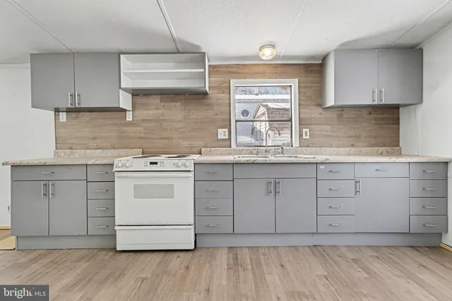 $75,000 | 14 Laura Court, Quarryville, PA 17566