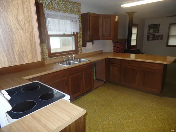 $249,900 | 15312 West 50th Road North, Linton, IN 47441