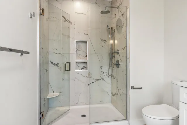 $889,000 | 267 Highway 1, Unit 305, Falmouth, ME 04105