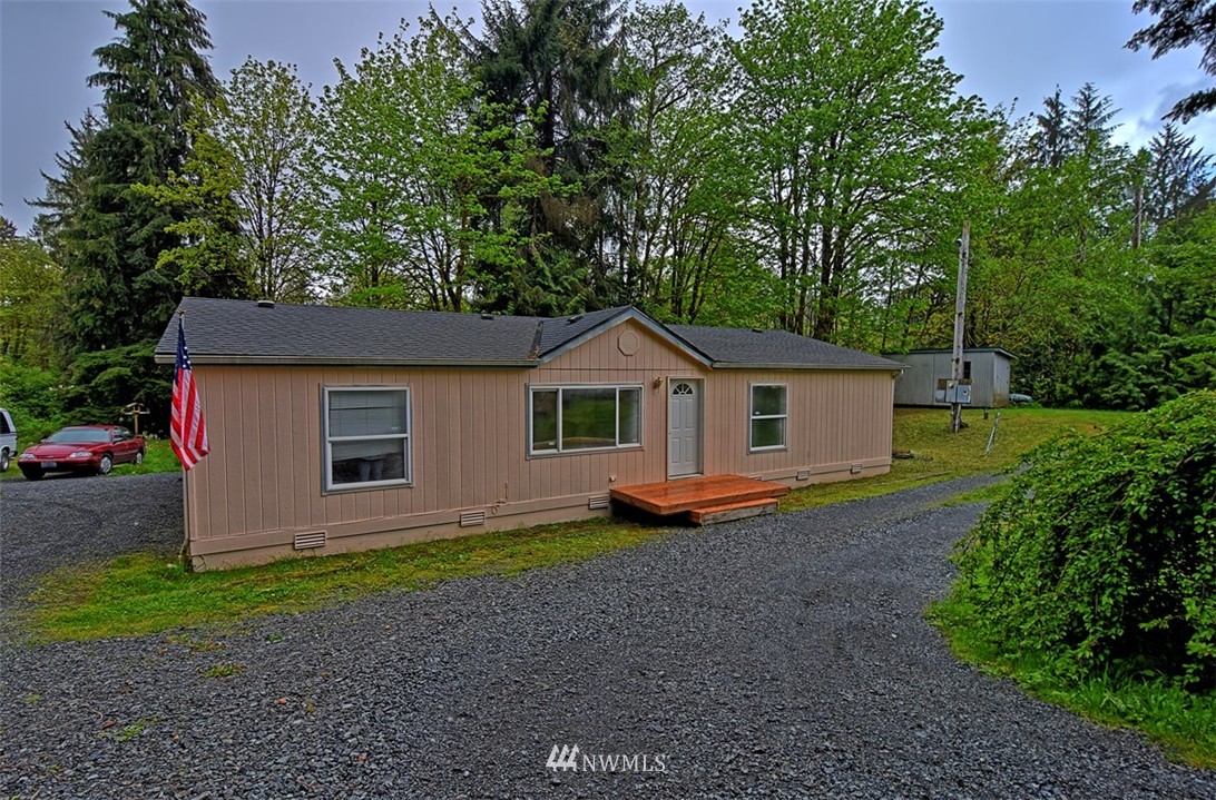 6505 Robe Menzel Road Granite Falls, WA 98252 - Photo 2 of 22