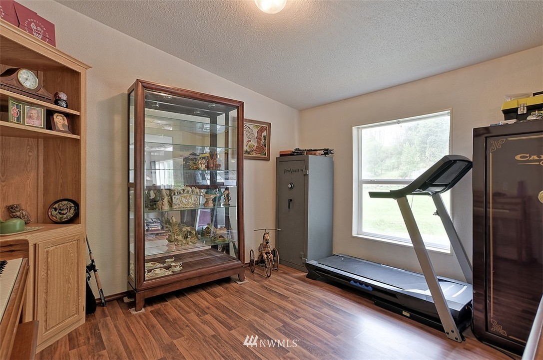 6505 Robe Menzel Road Granite Falls, WA 98252 - Photo 11 of 22