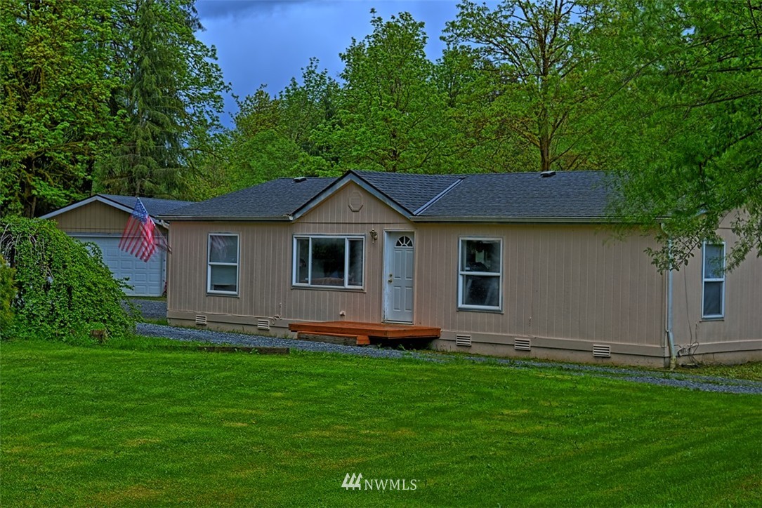 6505 Robe Menzel Road Granite Falls, WA 98252 - Photo 3 of 22